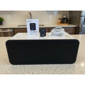 Apple iPod Hi-Fi Dock Speaker Model A1121 Clean Tested!  With Bluetooth Adapter!